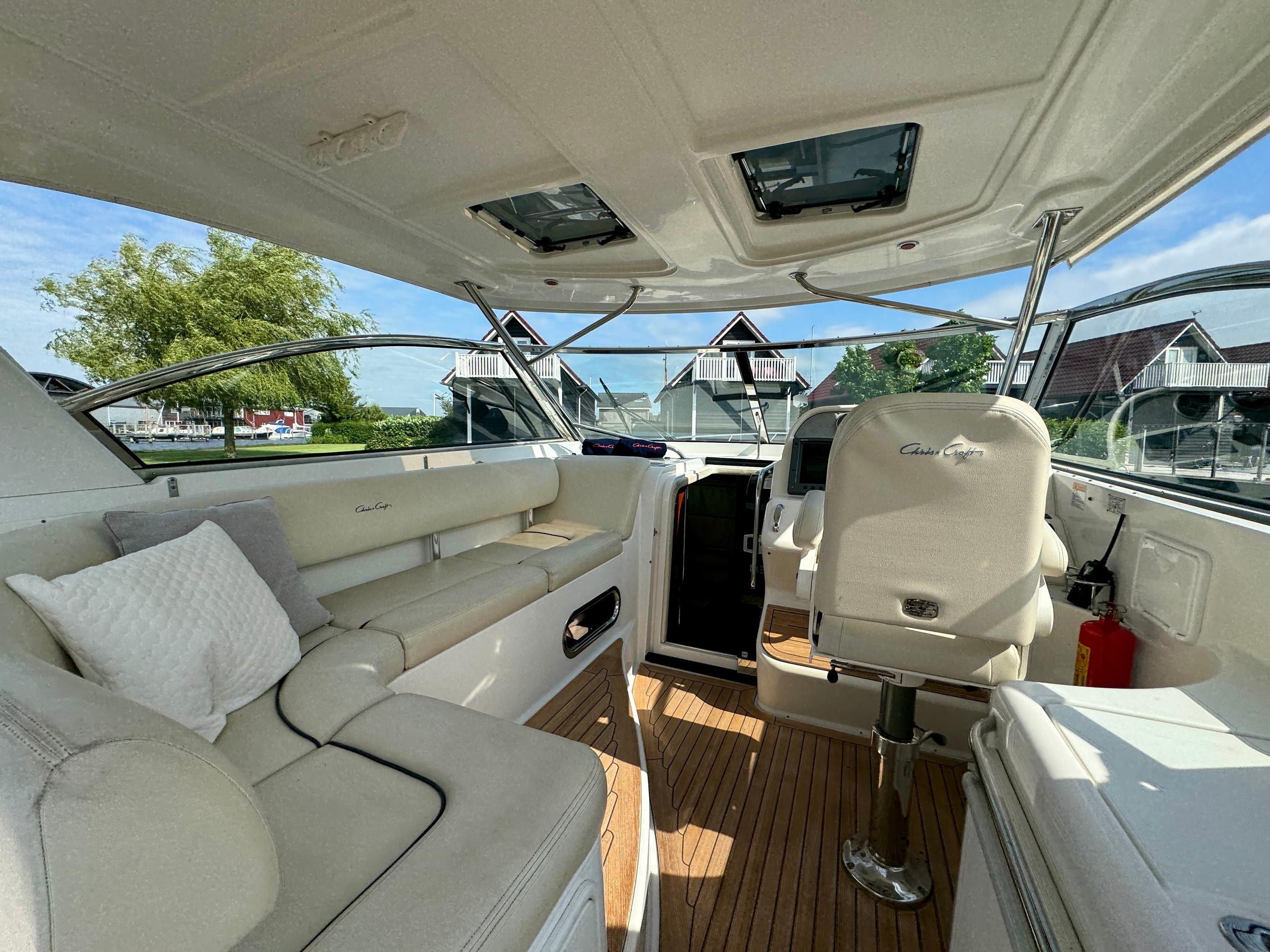 Chris-Craft Roamer 40 Lobster — foto 19 van 67