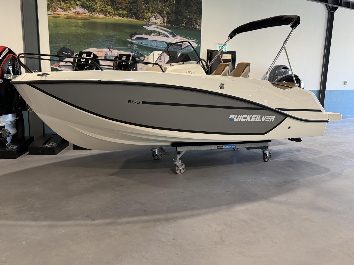 Quicksilver 555 Open