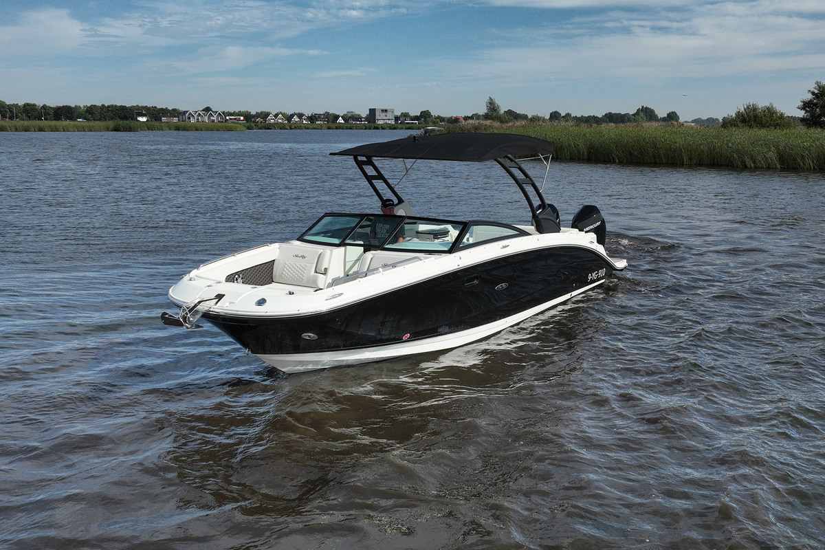 Sea Ray SDX 290 Outboard — foto 2 van 51
