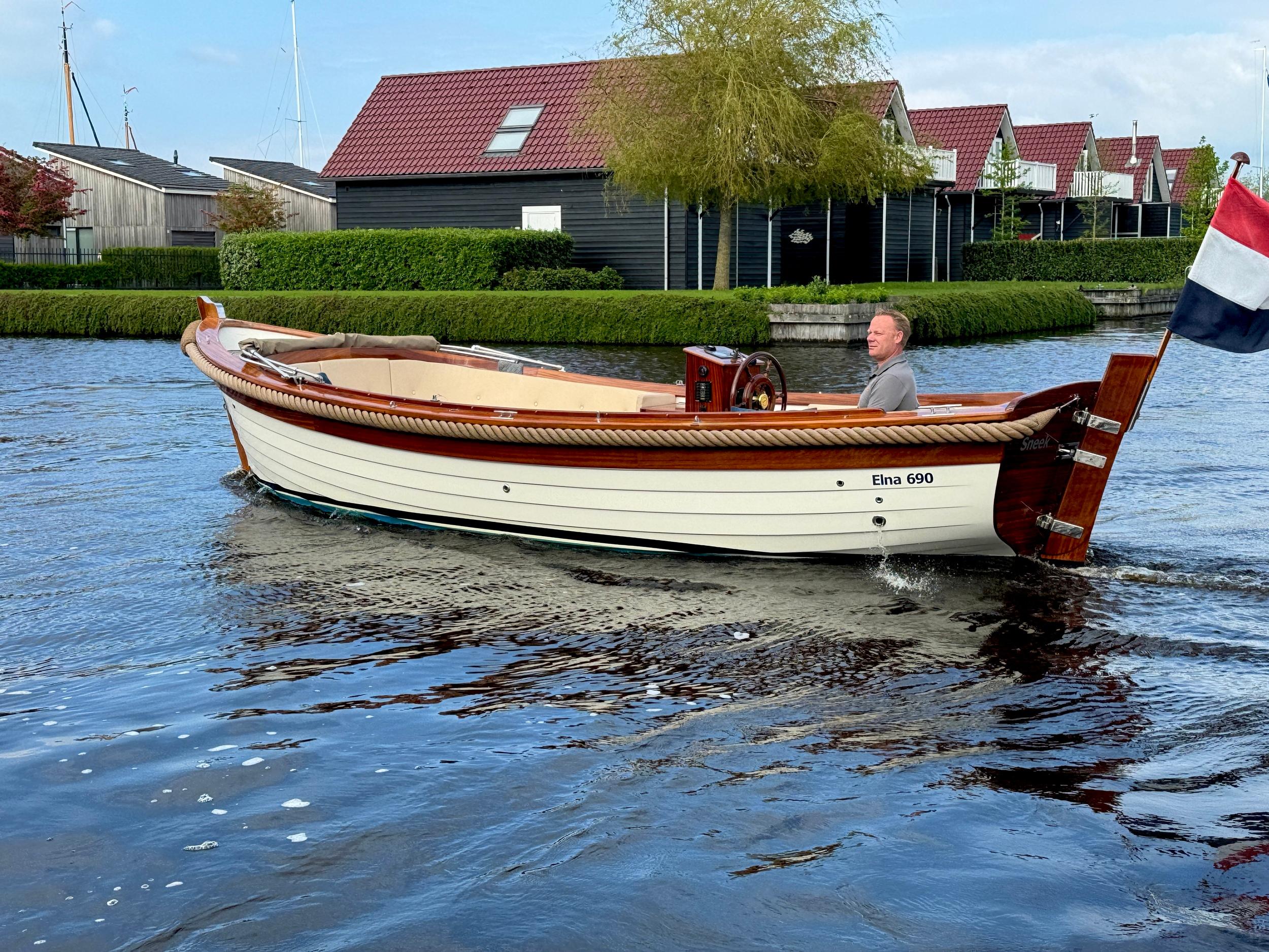 Elna 690 — foto 19 van 29