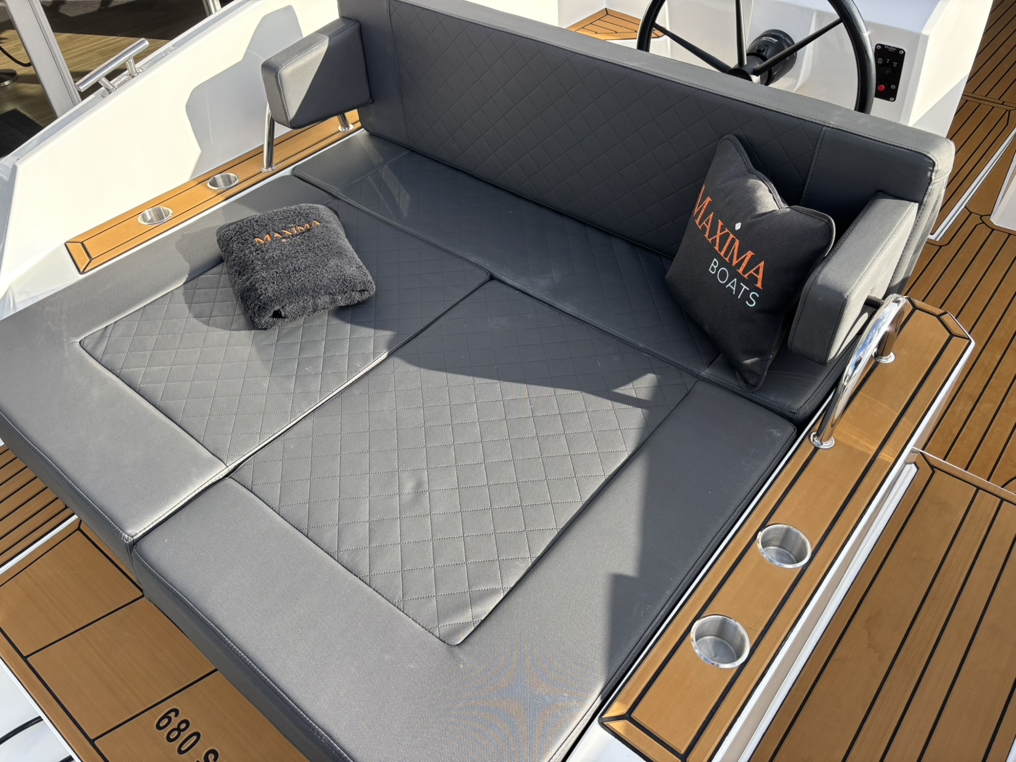 Maxima Boats 680 Sport Lounge met Honda 250 pk op voorraad! — foto 10 van 17