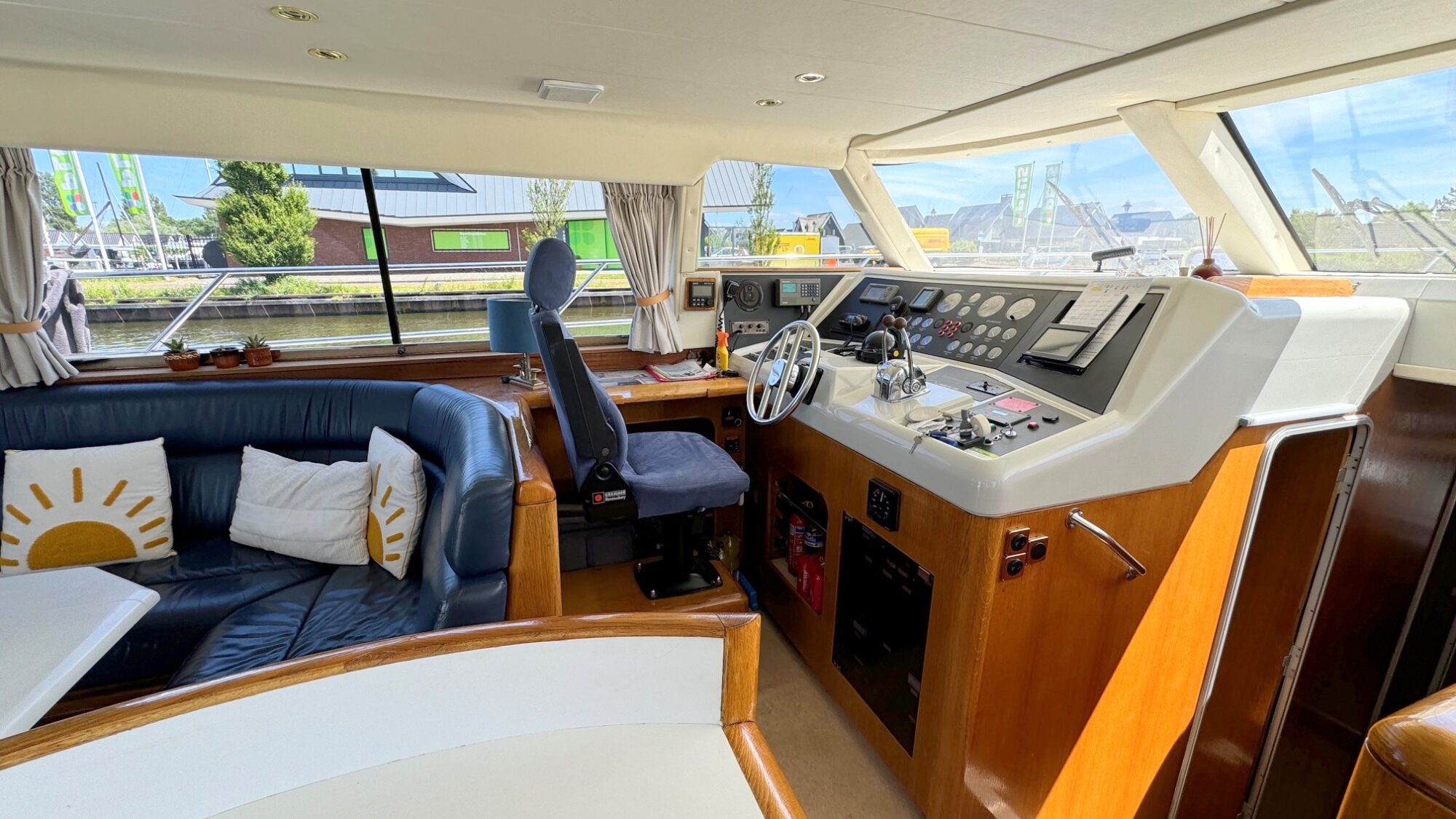 Whitewater Wolfe 46 Flybridge — foto 8 van 31