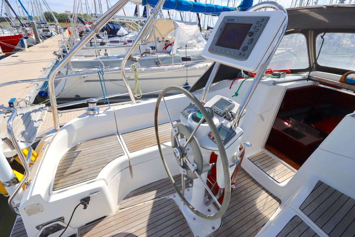Hunter 33 — foto 42 van 52