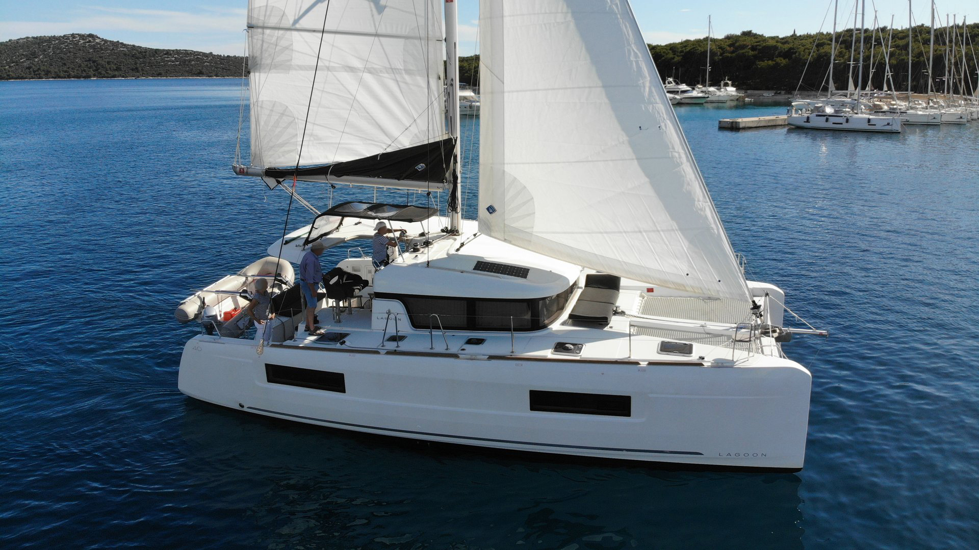 Lagoon 40 — foto 4 van 23