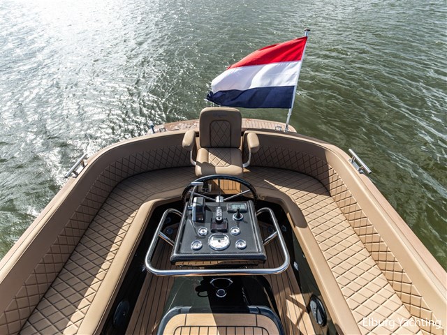 Waterspoor 717 Aviator — foto 5 van 48