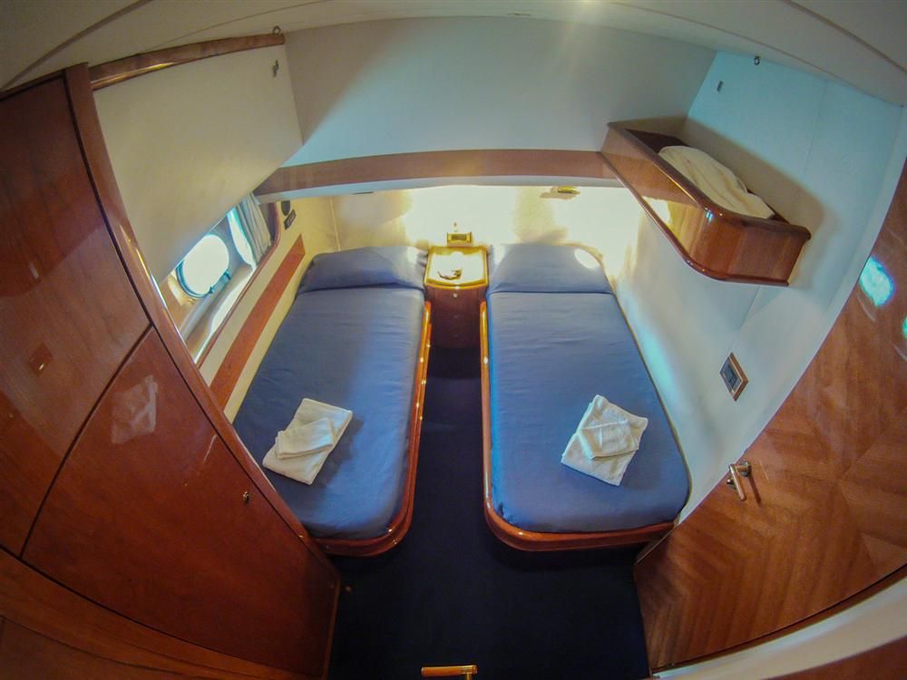 Guy Coach 2100 Fly — foto 1 van 1
