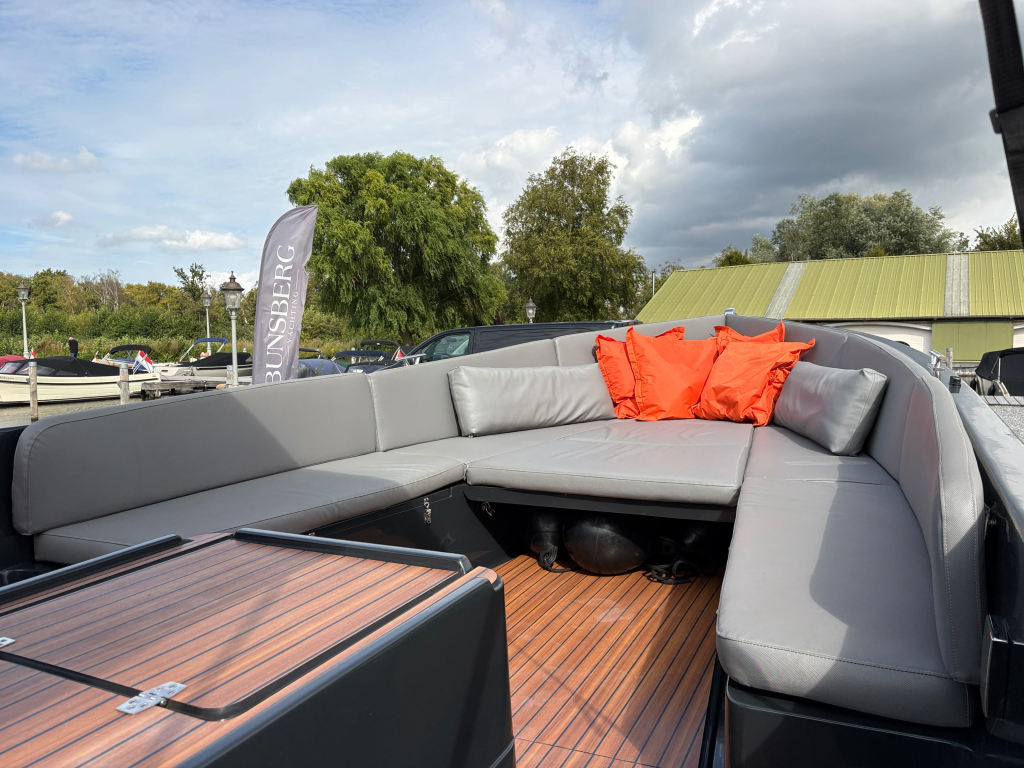 Escape 750 ( 2015)  — foto 4 van 14