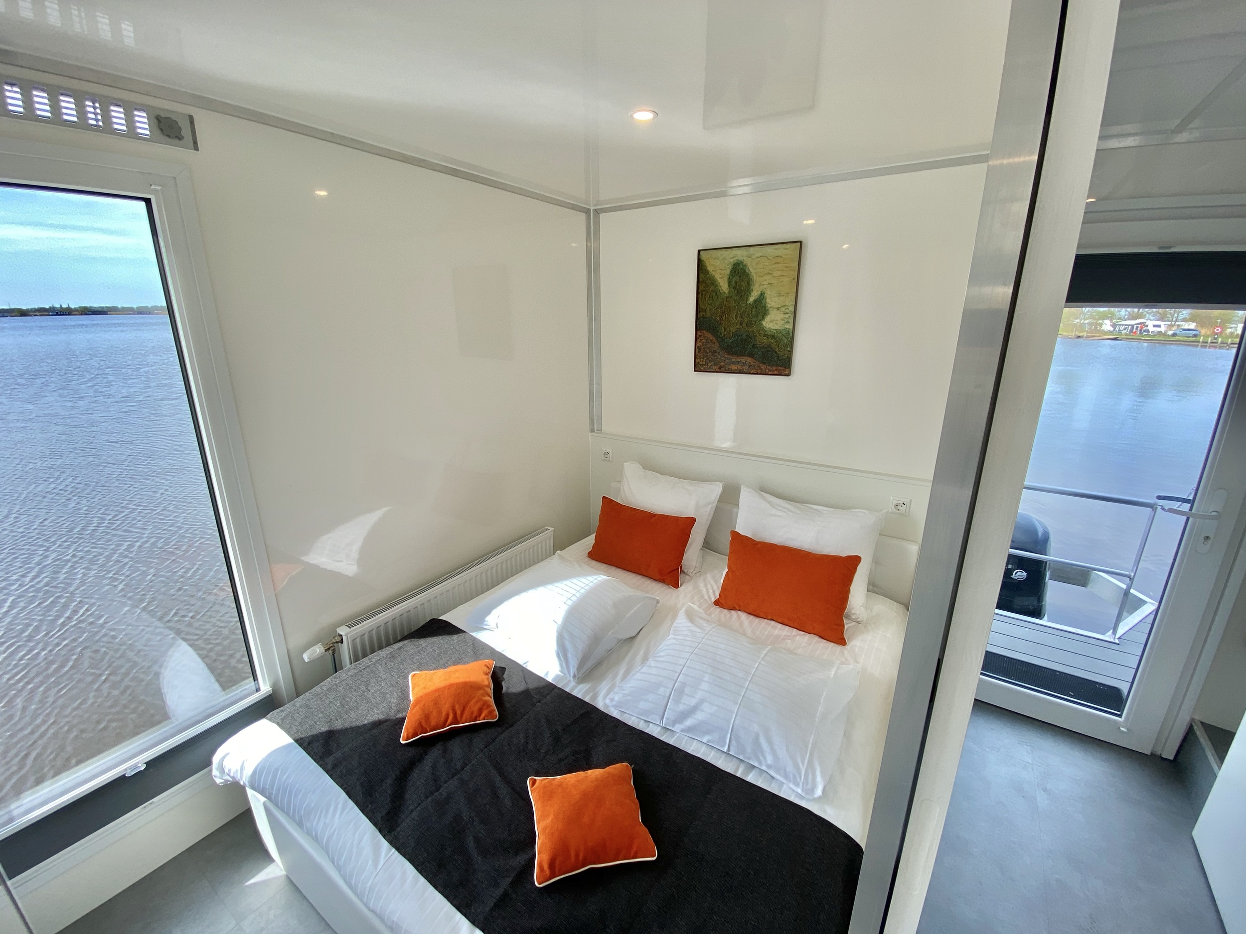 VaarAppartement 'Black Pearl' Houseboat - Panoramahut — foto 38 van 42
