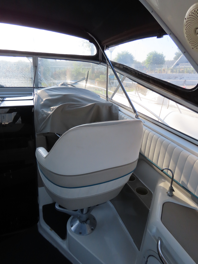 Bayliner 3485 Avanti — foto 4 van 25