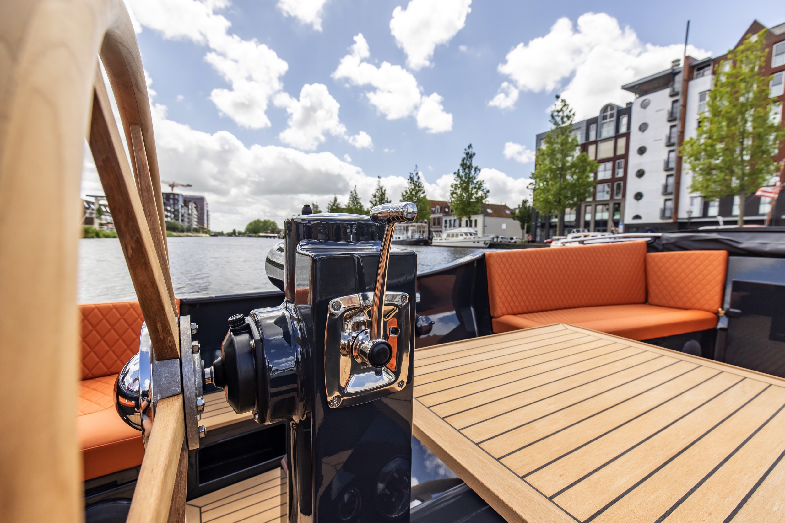 WB1 DE (Diesel-Hybride) — foto 14 van 18