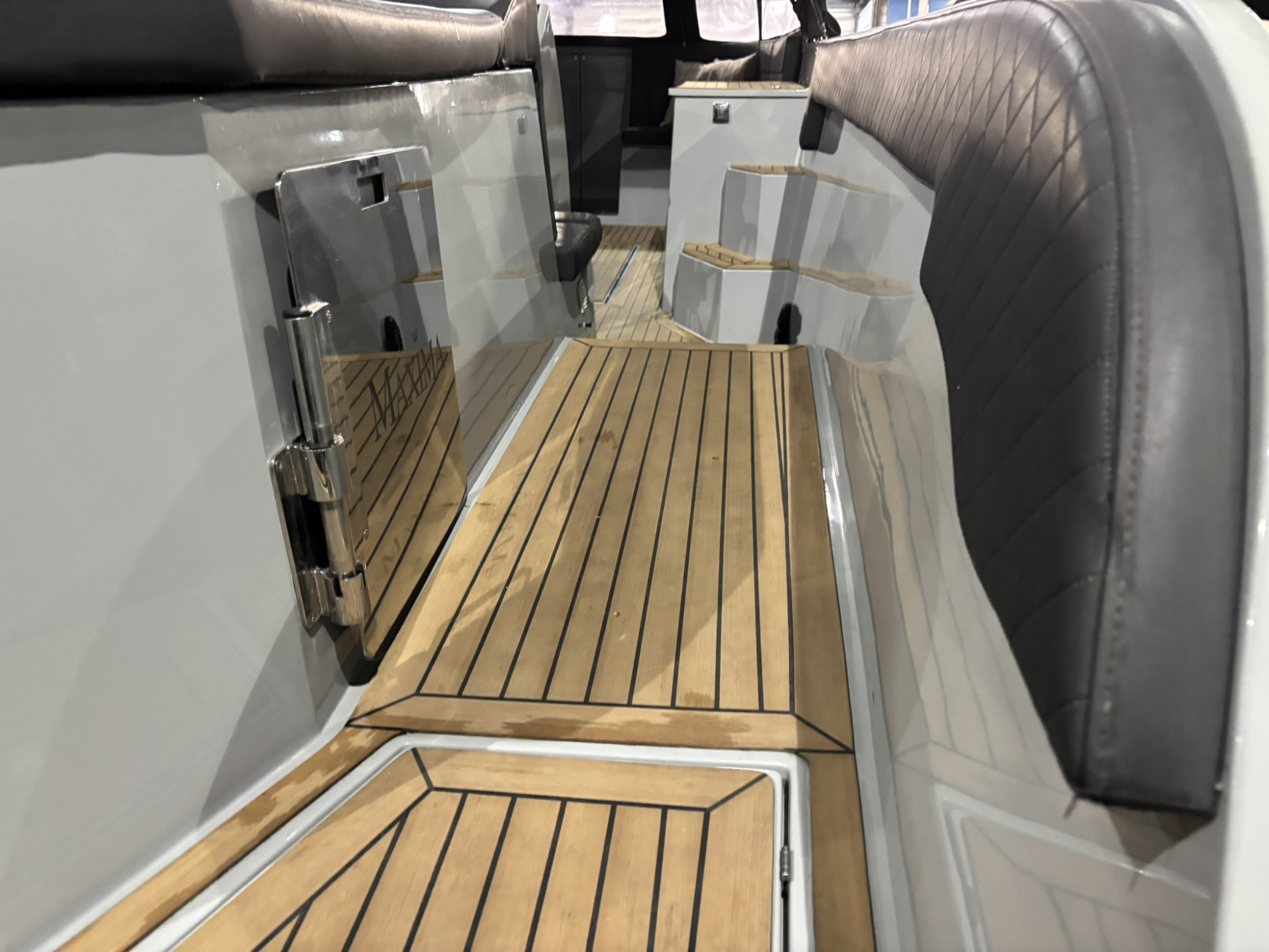 Maxima Boats 840 met Mercury 350 pk bouwjaar 2020 — foto 8 van 23