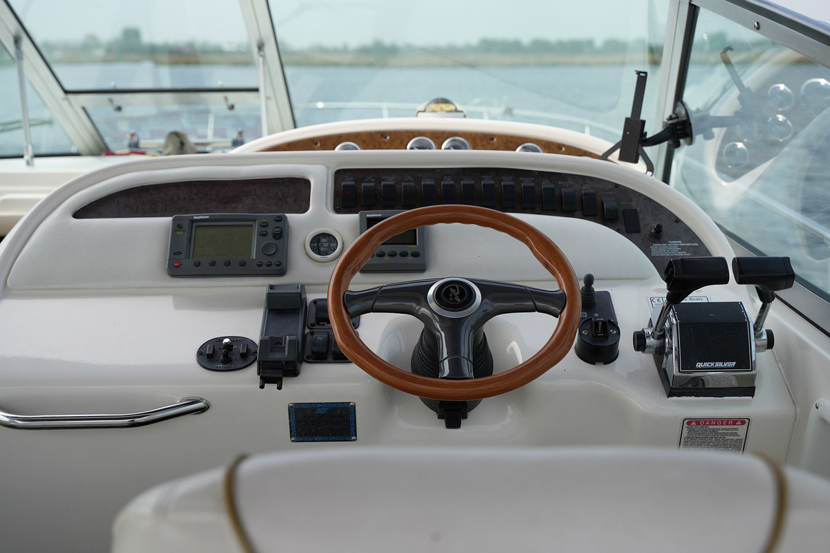 Sea Ray 310 Sundancer — foto 11 van 50