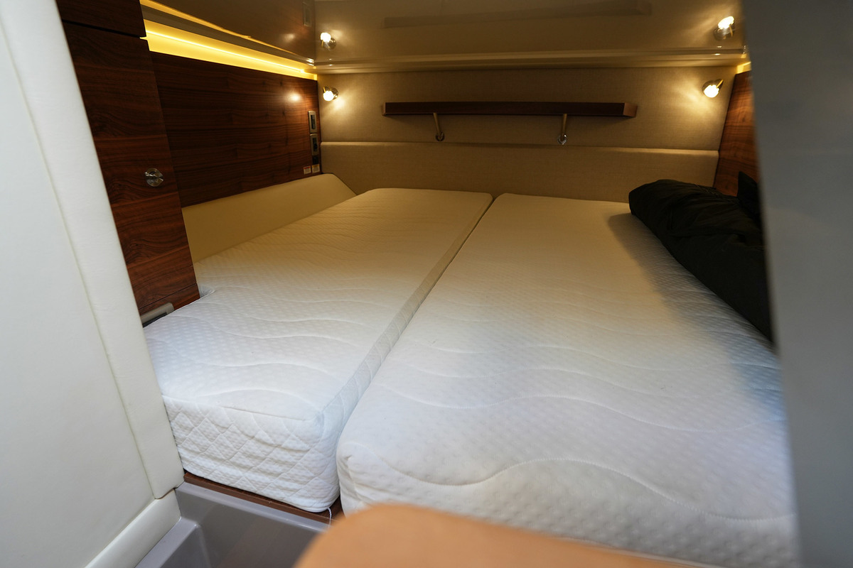 Sea Ray Sundancer 290 — foto 55 van 76