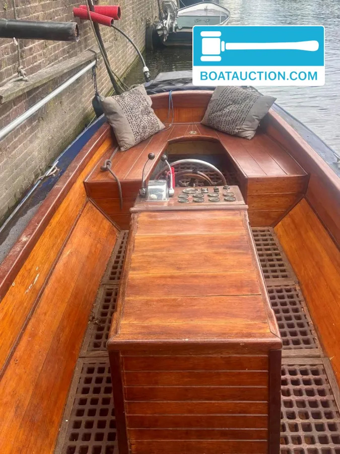 Sloep 600 nu in de online veiling. — foto 4 van 9