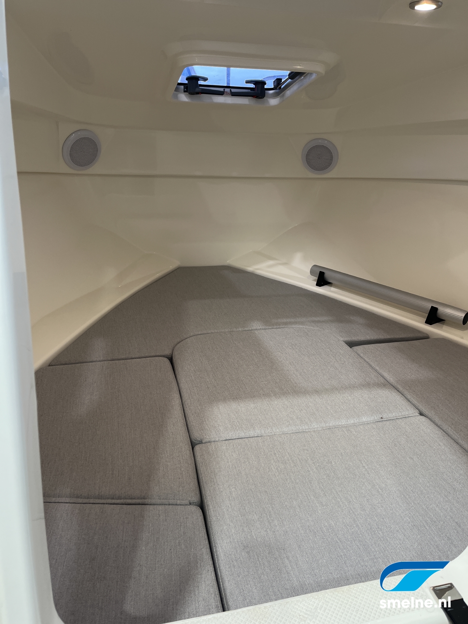 Quicksilver ACTIV 555 CABIN — foto 12 van 29
