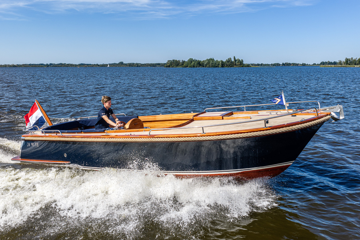 Beaver 28 — foto 1 van 6
