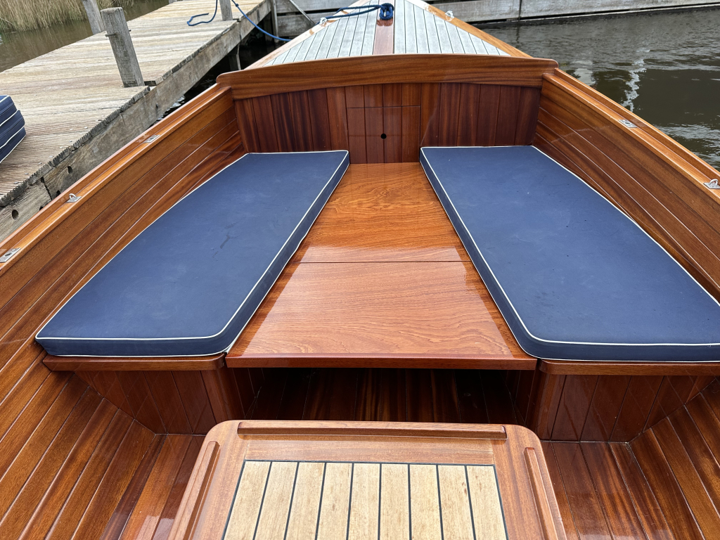 Akerboom Spiegelsloep 5.70 – Tijdloze klassieker met Vetus diesel  Inboard — foto 15 van 30