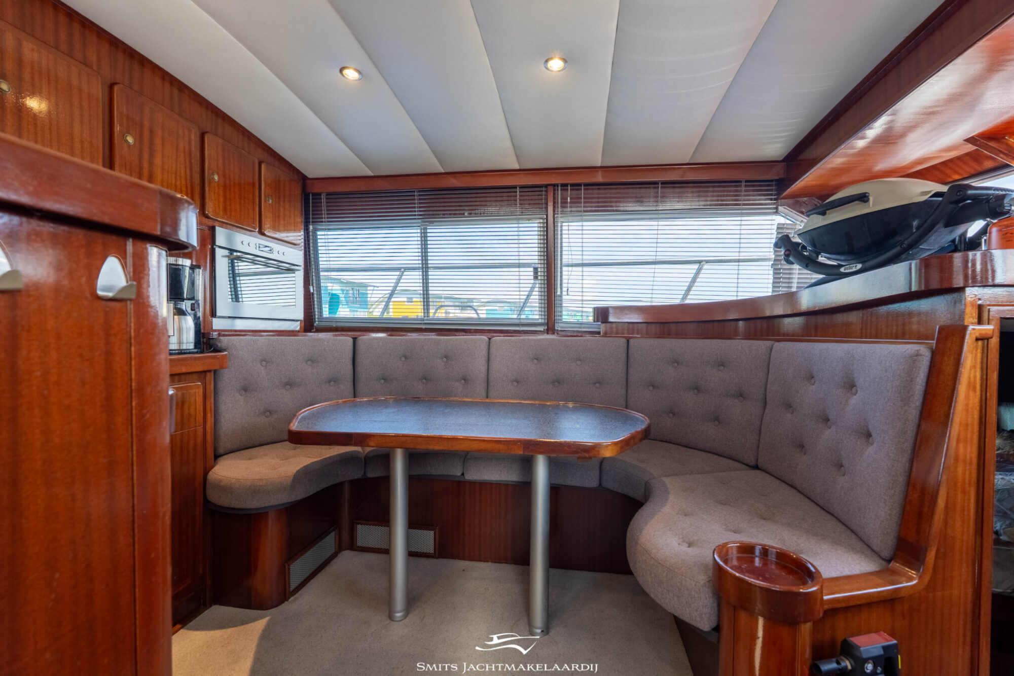 Van der Valk Valk Vitesse 54 Stabilizers — foto 32 van 98