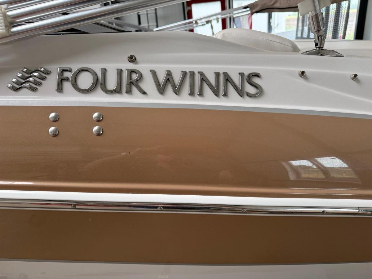 Fourwinns H200 — foto 6 van 15
