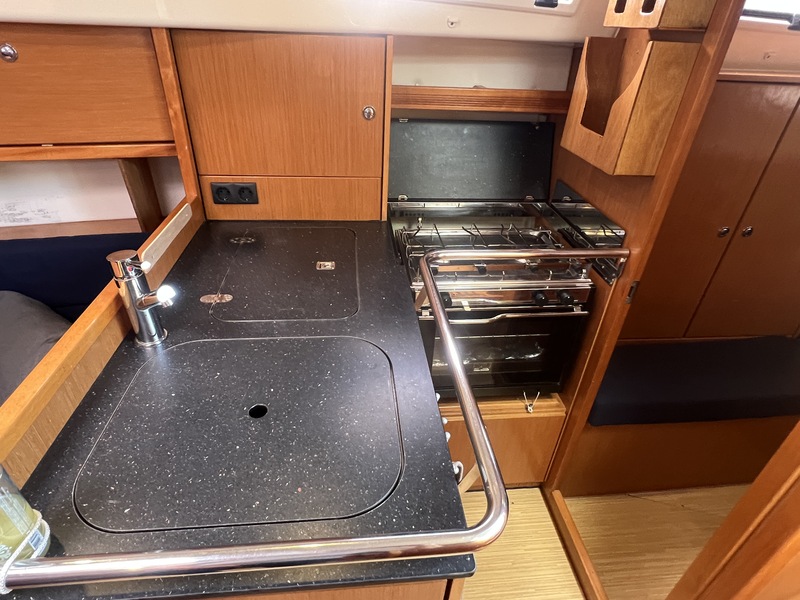 Bavaria Cruiser 32 — foto 12 van 32