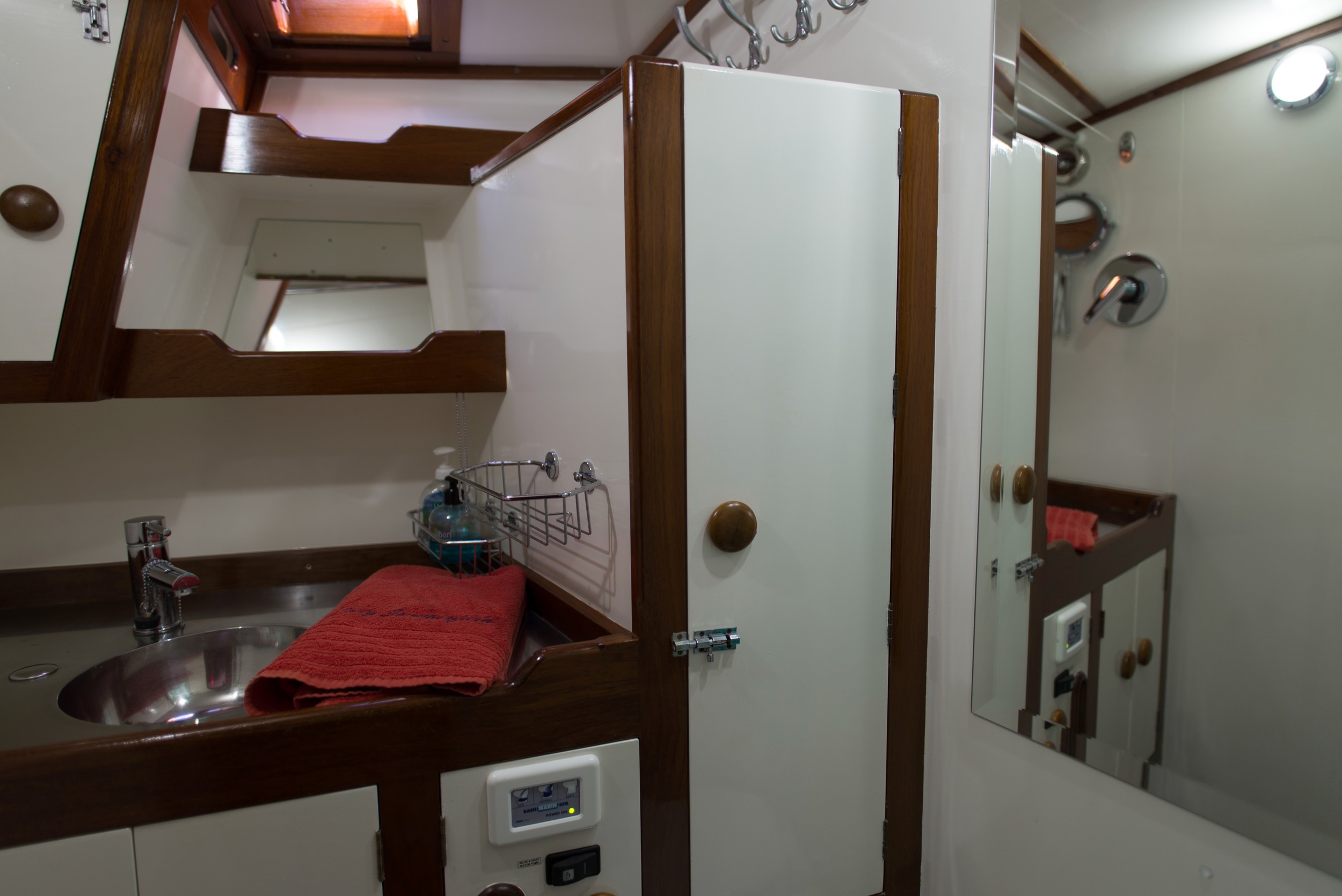 One- Off Yacht Custom Build — foto 18 van 32
