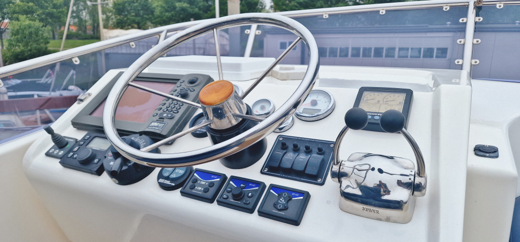 Kingfisher Sports Adventurer 1167 — foto 17 van 45