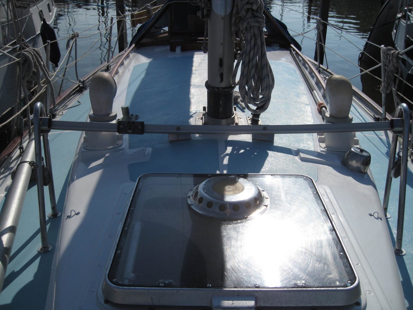 Rustler - Sailing Yacht - GRP (Polyester) - 1969 - € 17.500 — foto 6 van 11