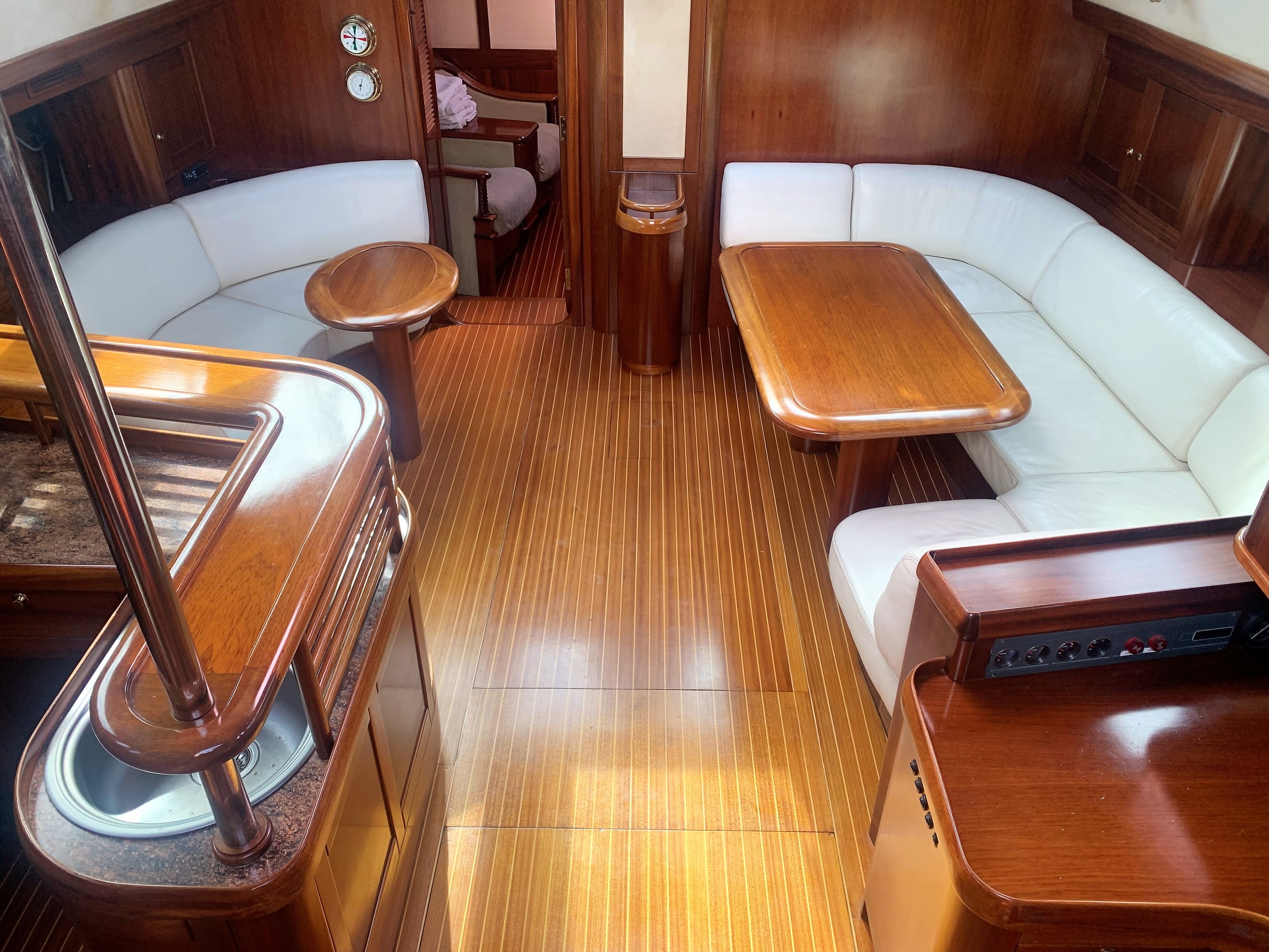 Lagoon Royal Classic 66 — foto 44 van 87