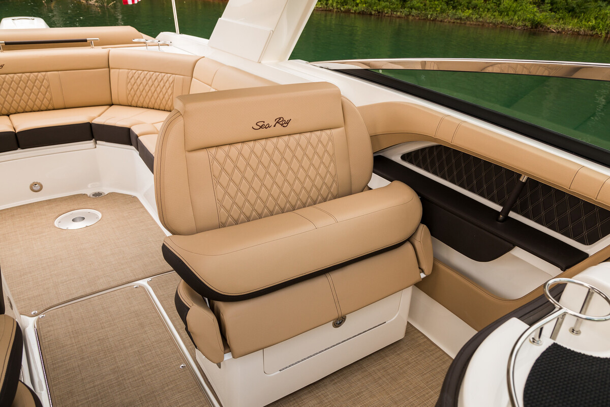 Sea Ray SLX 310 Outboard — foto 13 van 29