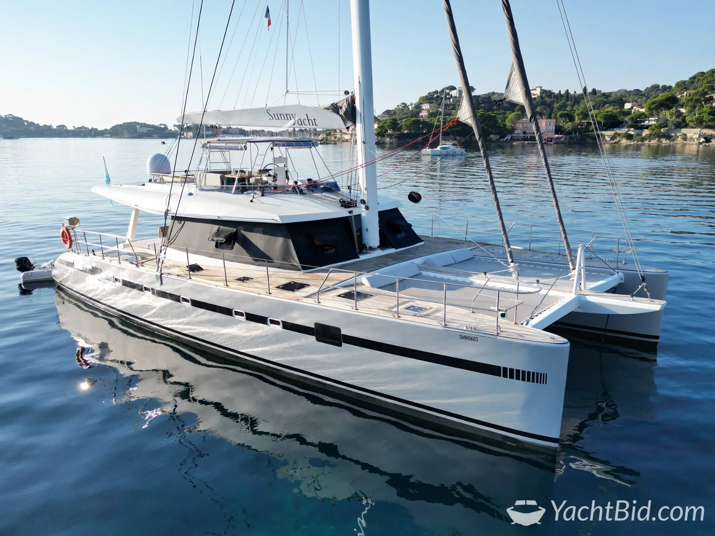 Sunreef 62 — foto 1 van 12
