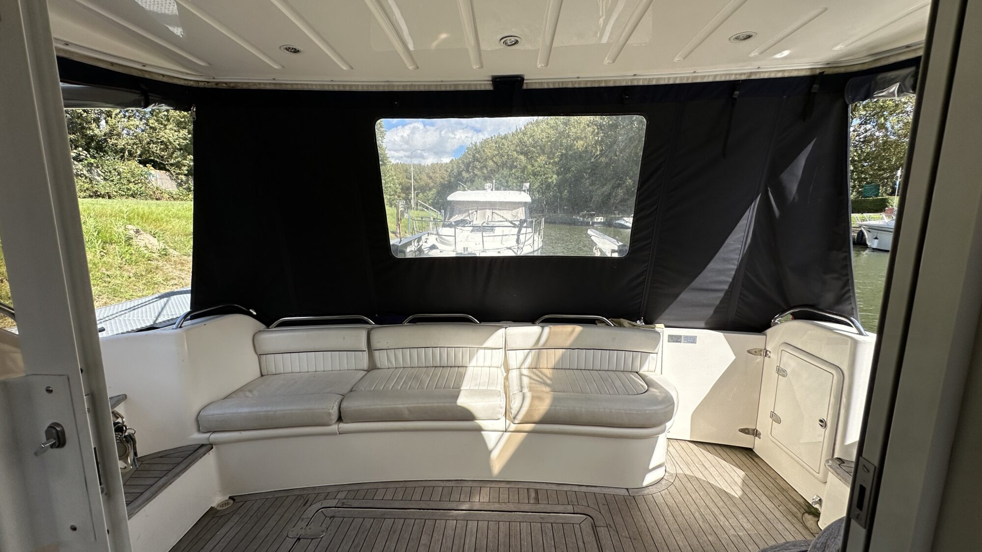Fairline Phantom 40 Flybridge — foto 11 van 57