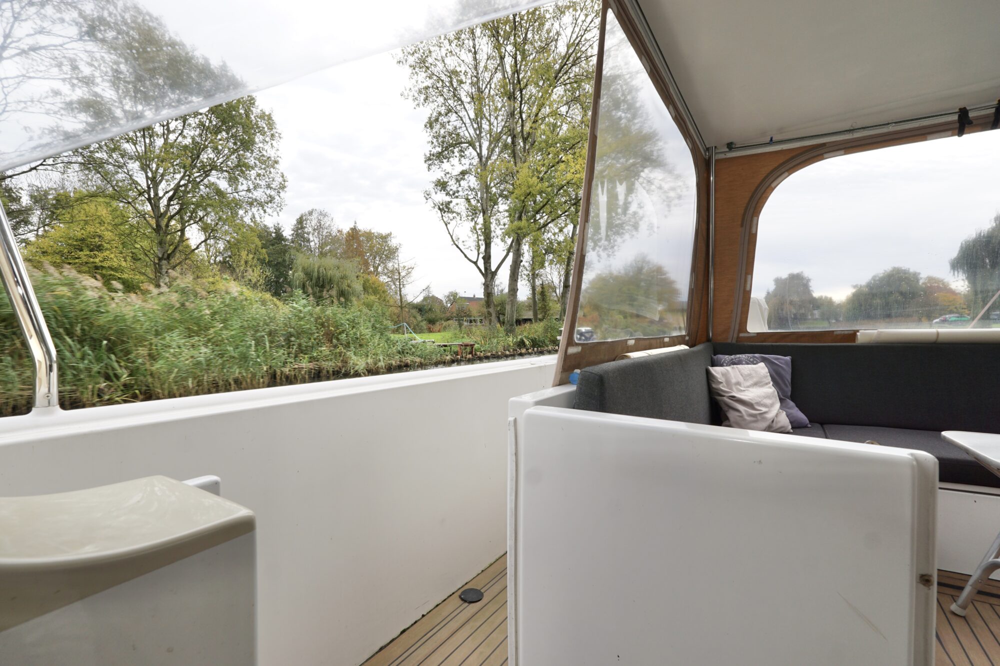 Serious Yachts Gently Low Bridge 45 Sedan — foto 45 van 74
