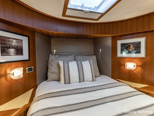 Trader 42 - Cabrio — foto 31 van 76