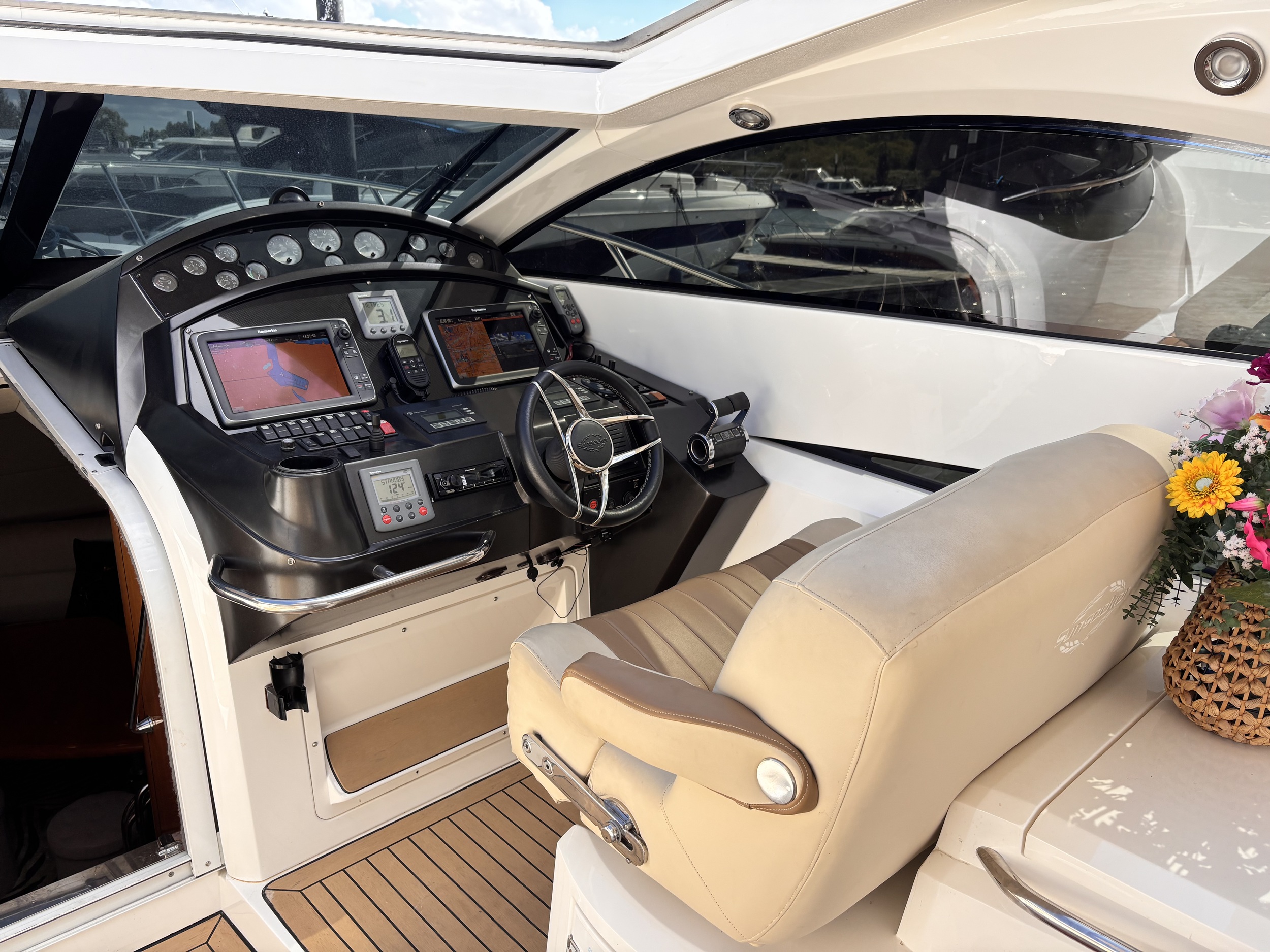 Sunseeker Predator 55 — foto 15 van 29