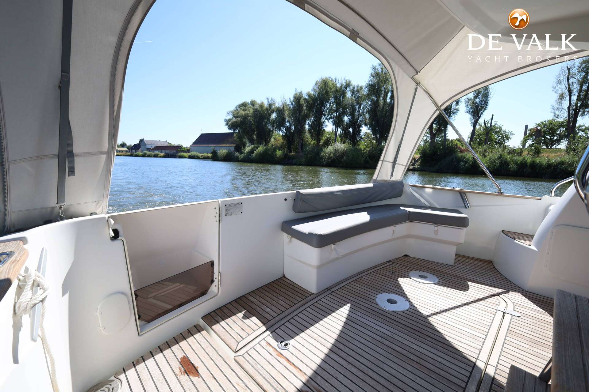 Beneteau Antares 36 — foto 12 van 39