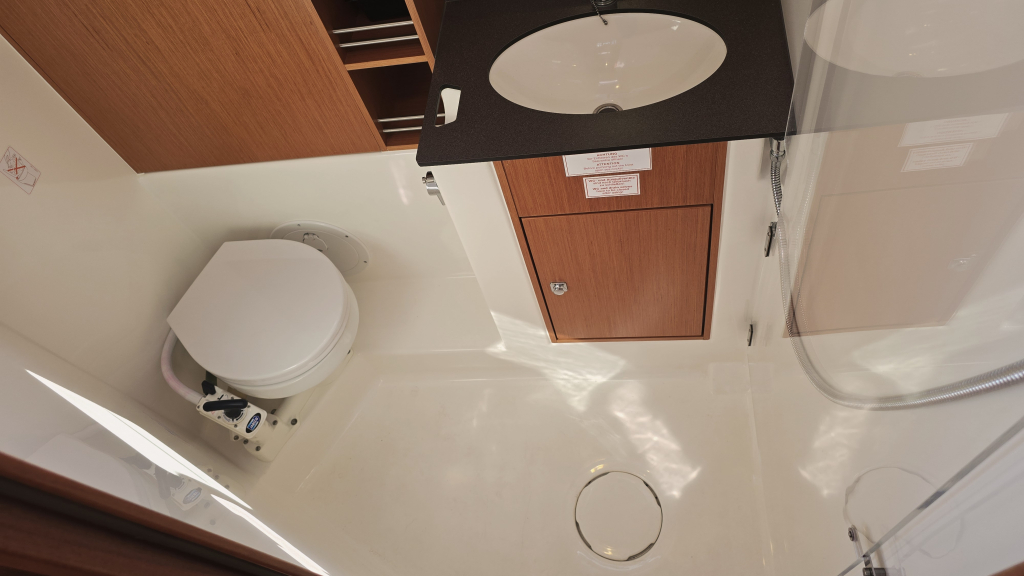 Bavaria 41 Cruiser — foto 34 van 36