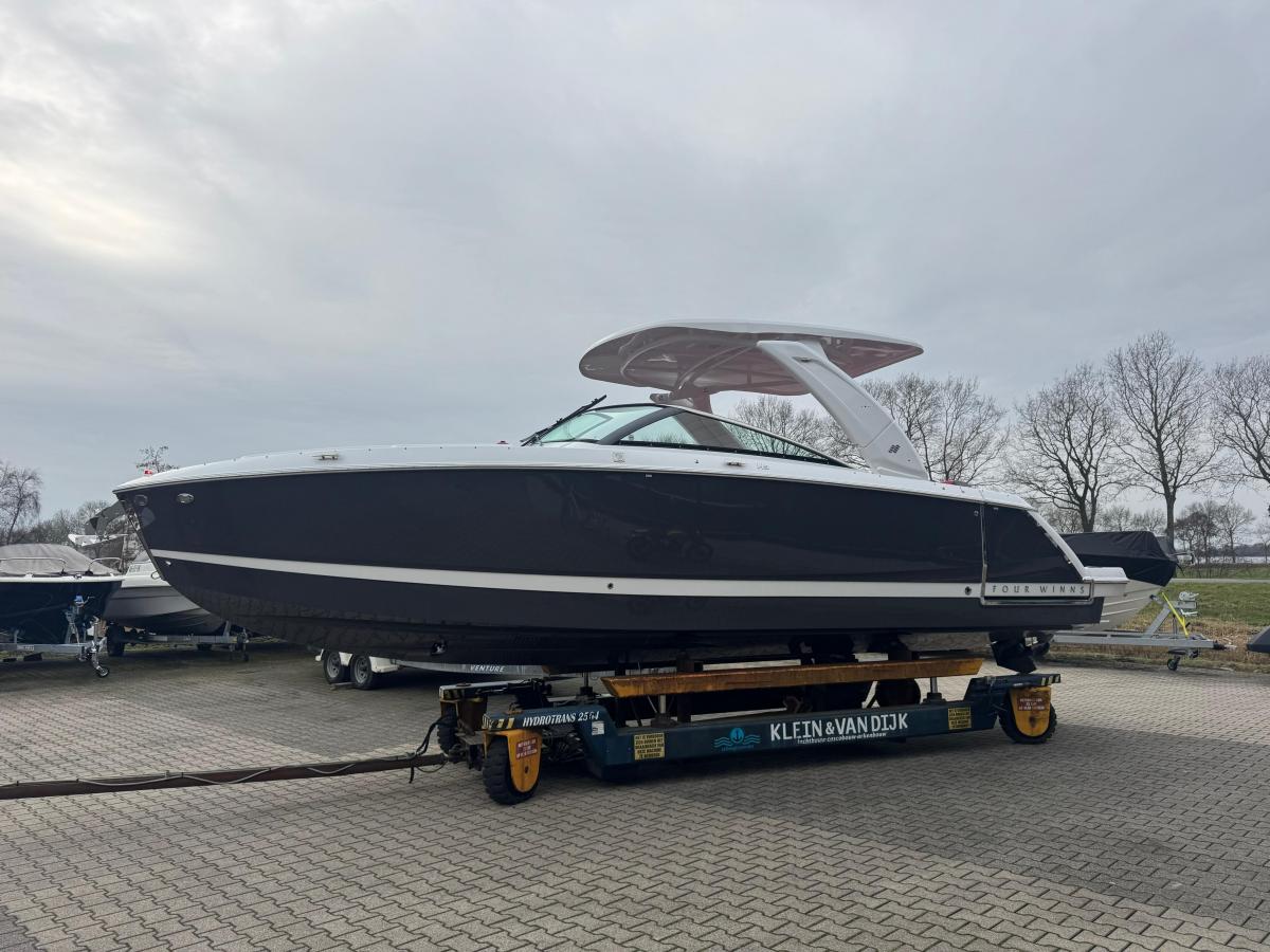 Four Winns H9 Bowrider — foto 2 van 31
