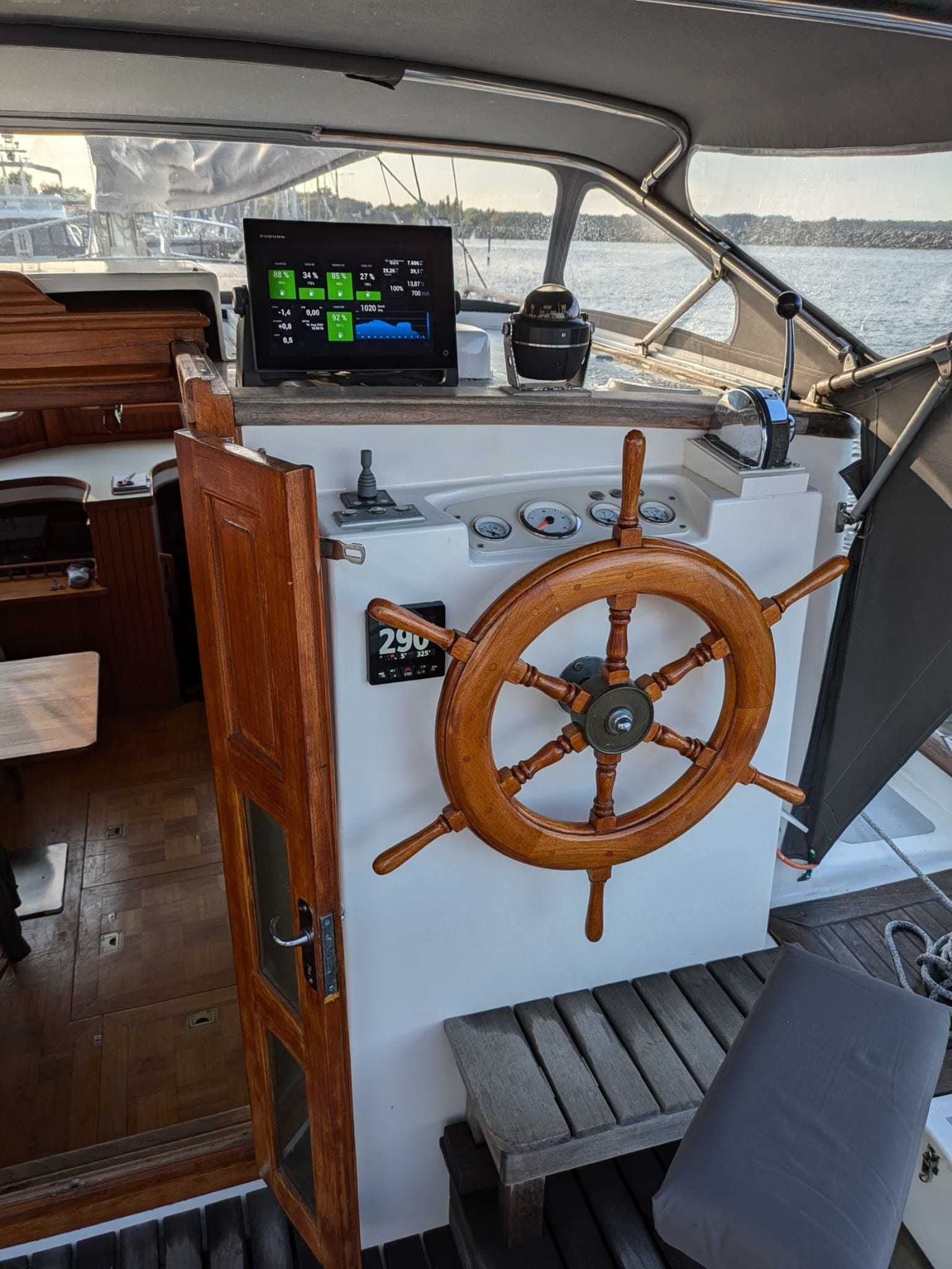 Island Trader 40 — foto 10 van 39