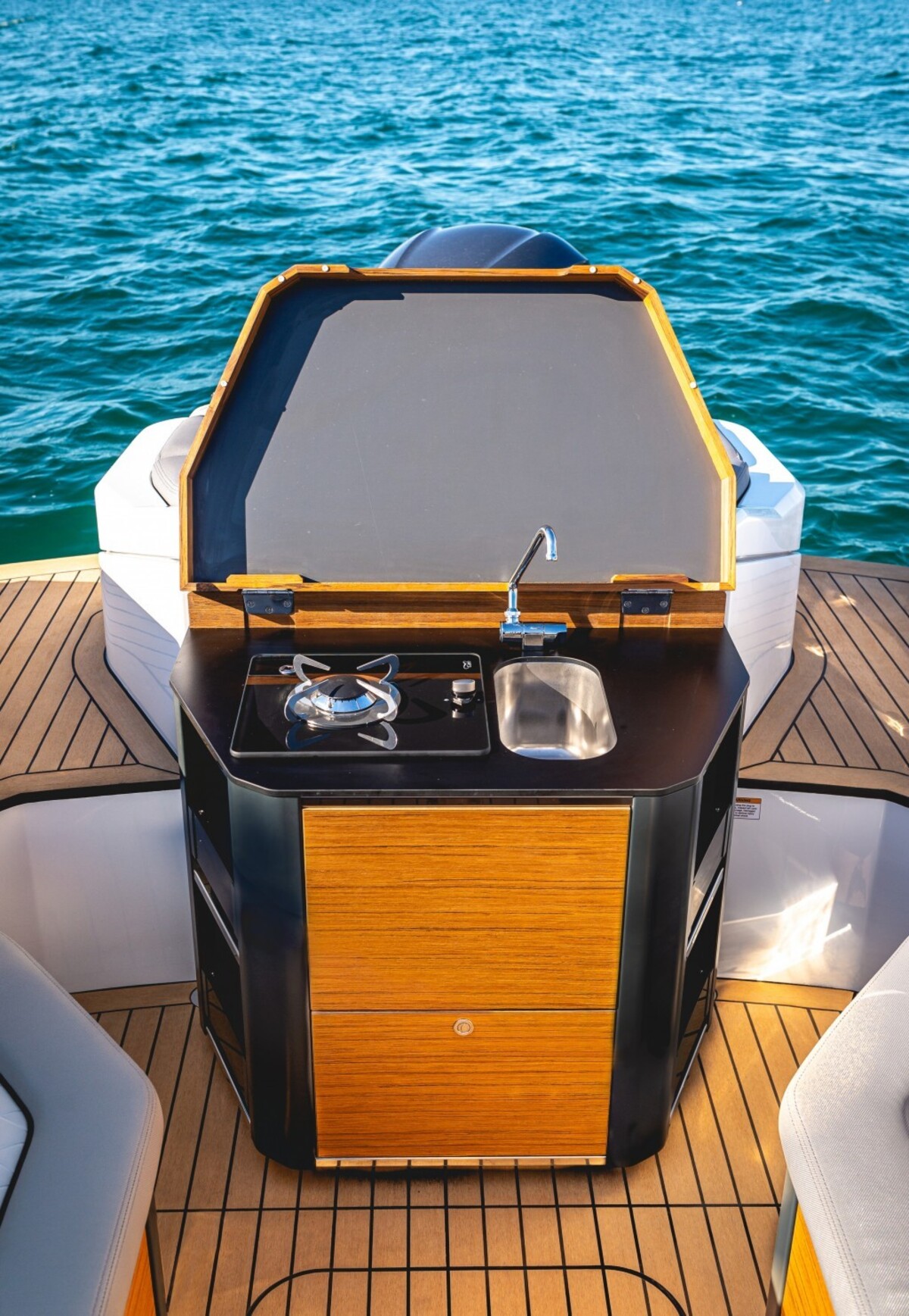 Alfastreet Marine 25 Cabin Evolution - Outboard Series — foto 6 van 16