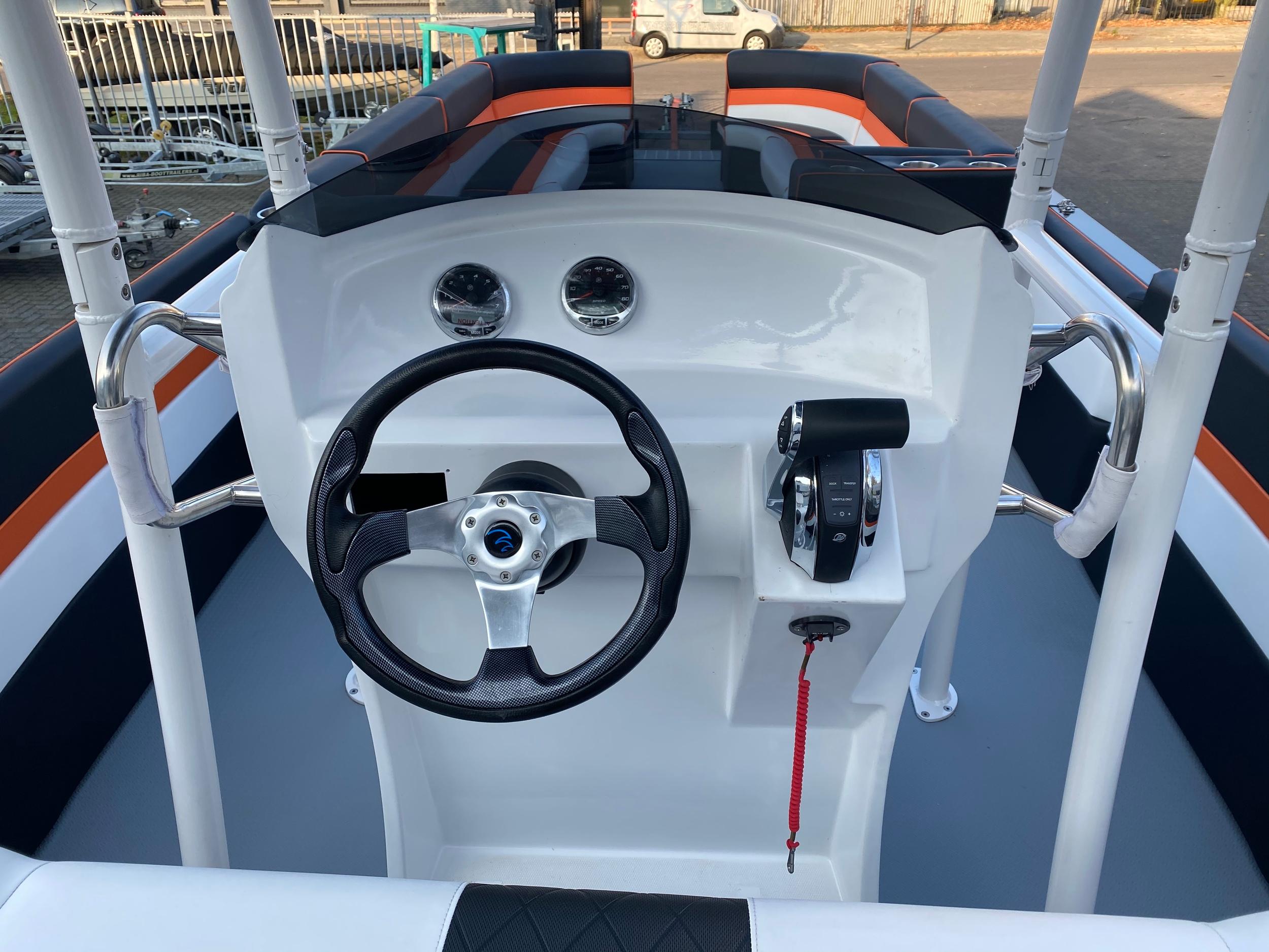 T.top Funcruiser 8.2 Verado 300 Pontoonboot — foto 28 van 42