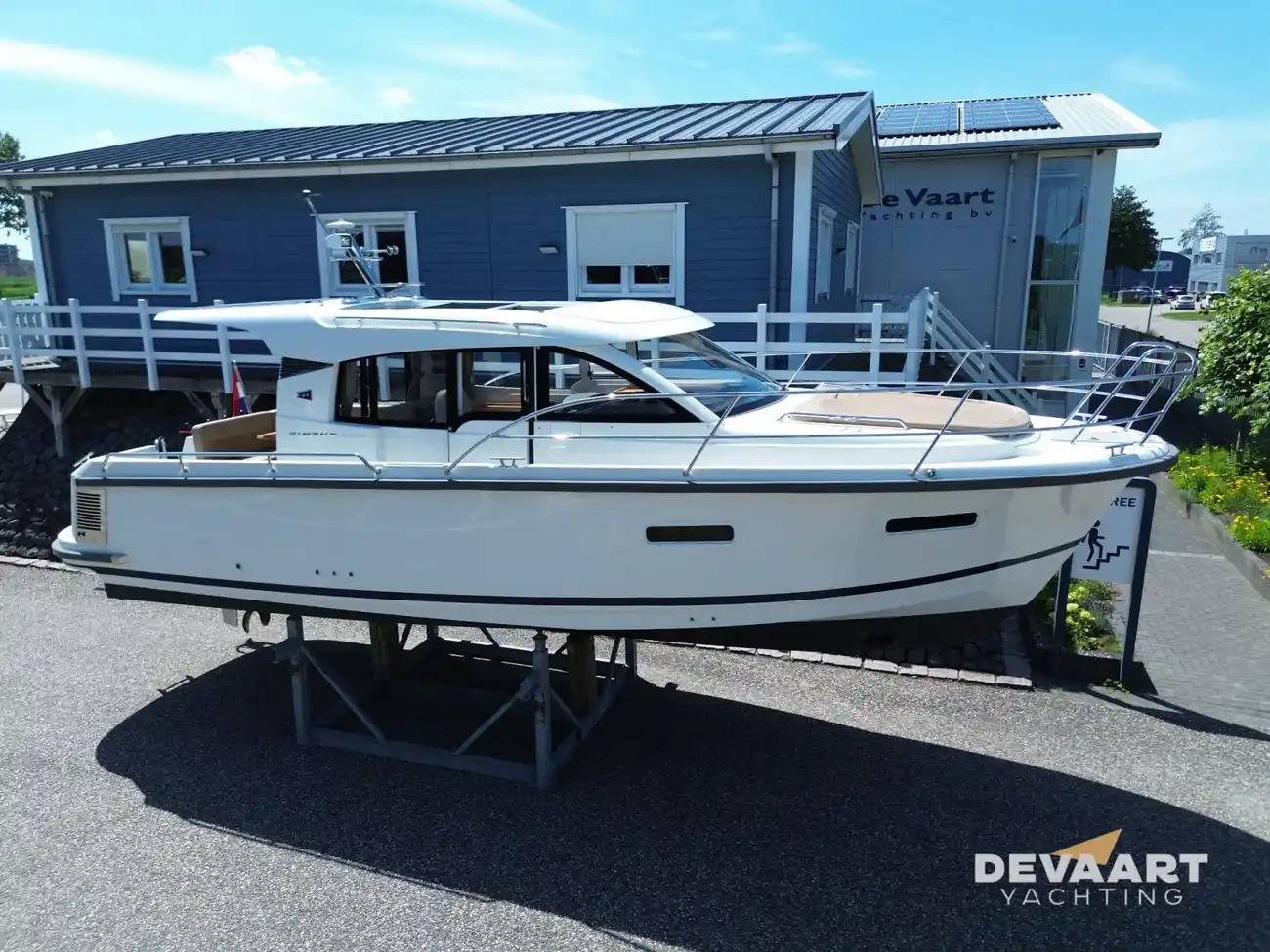 Nimbus 305 Coupe — foto 1 van 29