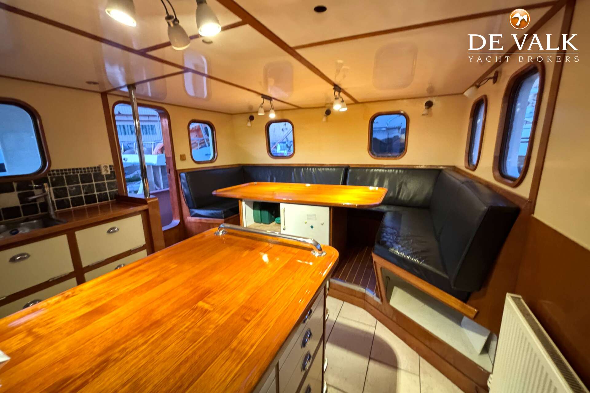 Expedition Vessel Long Range 29M — foto 12 van 27