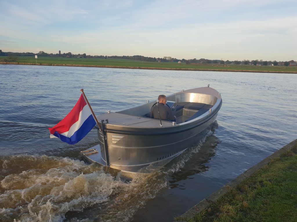 Van Vossen Sloep 700 DE GROOTSTE SLOEPENSHOWROOM VAN NEDERLAND  — foto 2 van 2