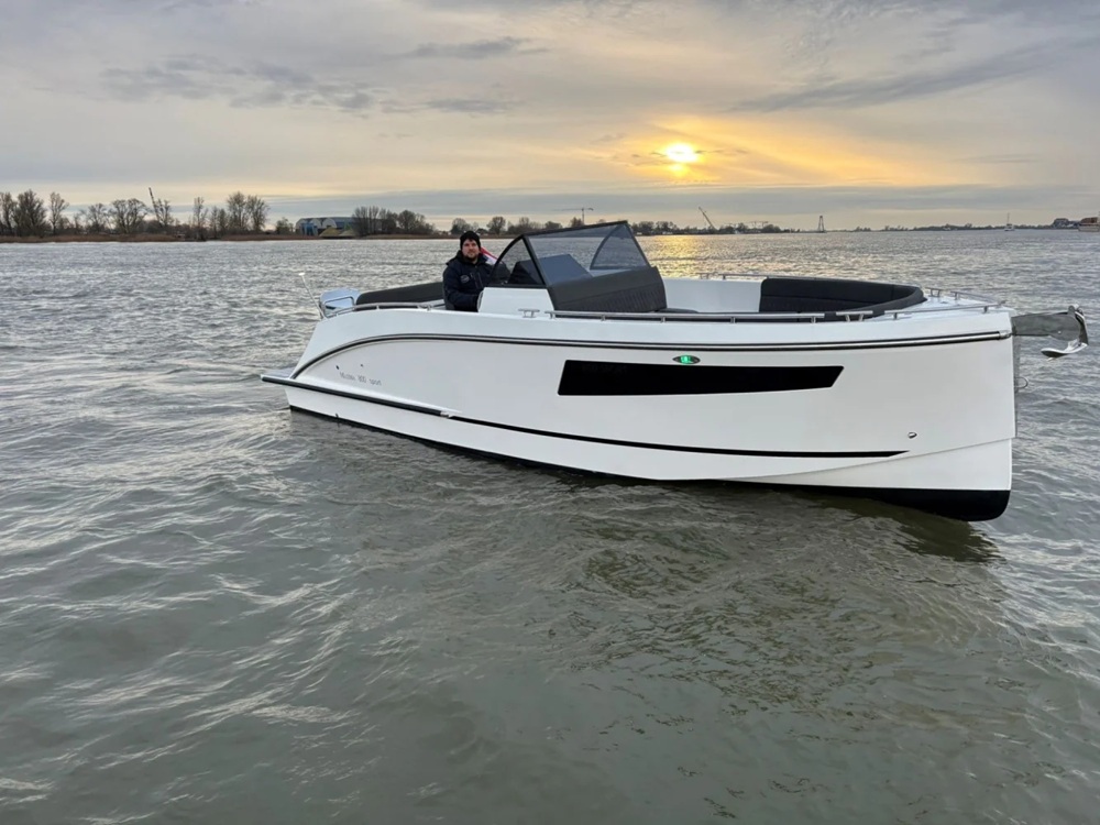 Maxima 800 Sport — foto 4 van 12