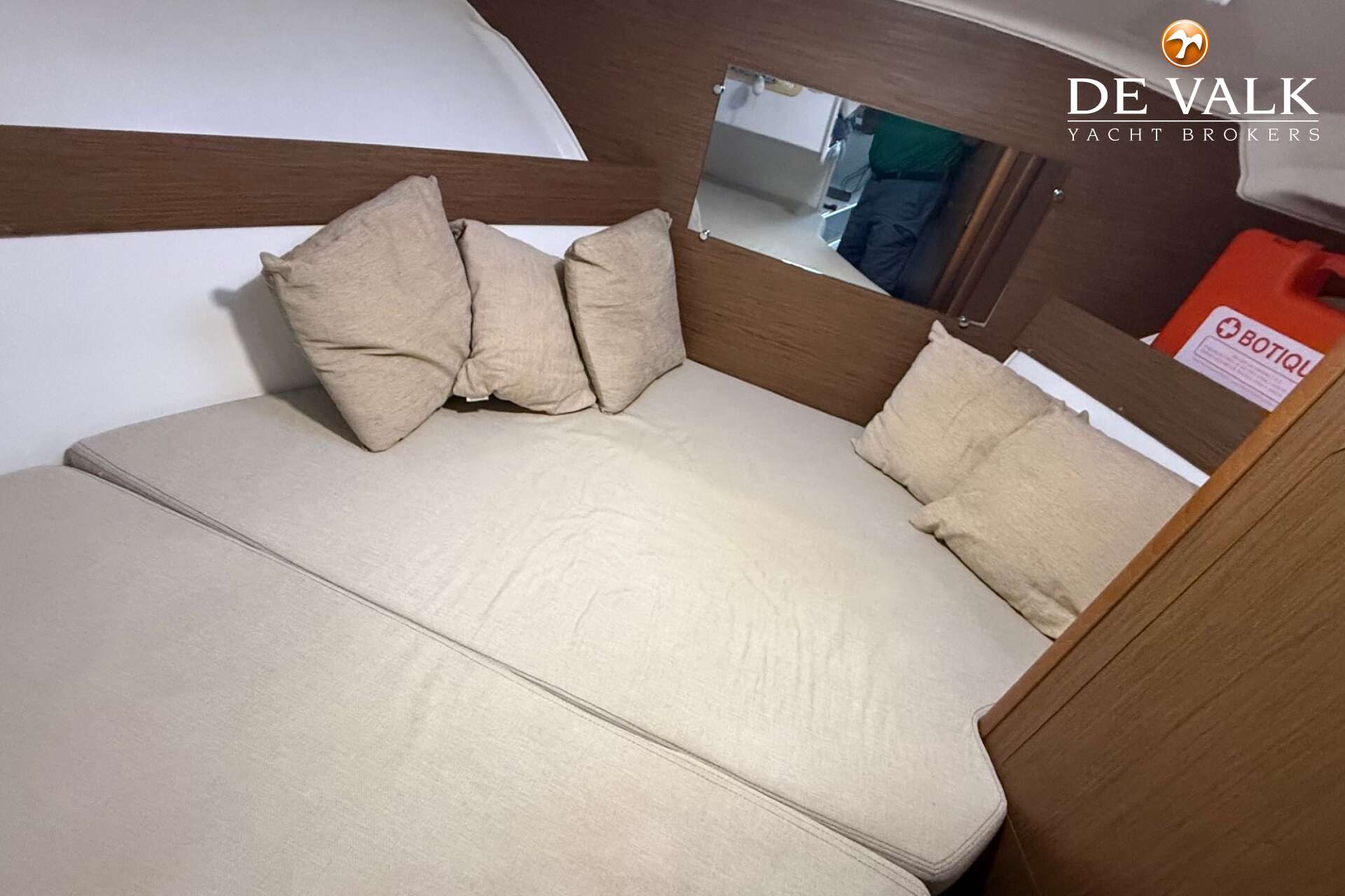 Beneteau Antares 7.80 — foto 15 van 20