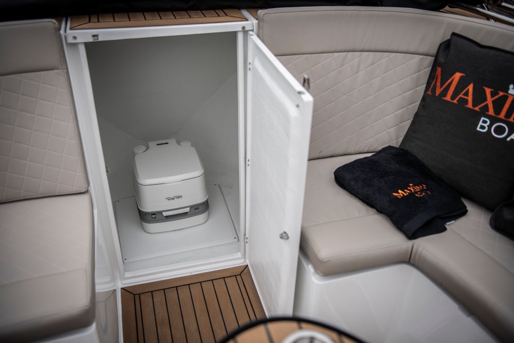 Nieuwe Maxima 820 retro — foto 10 van 12
