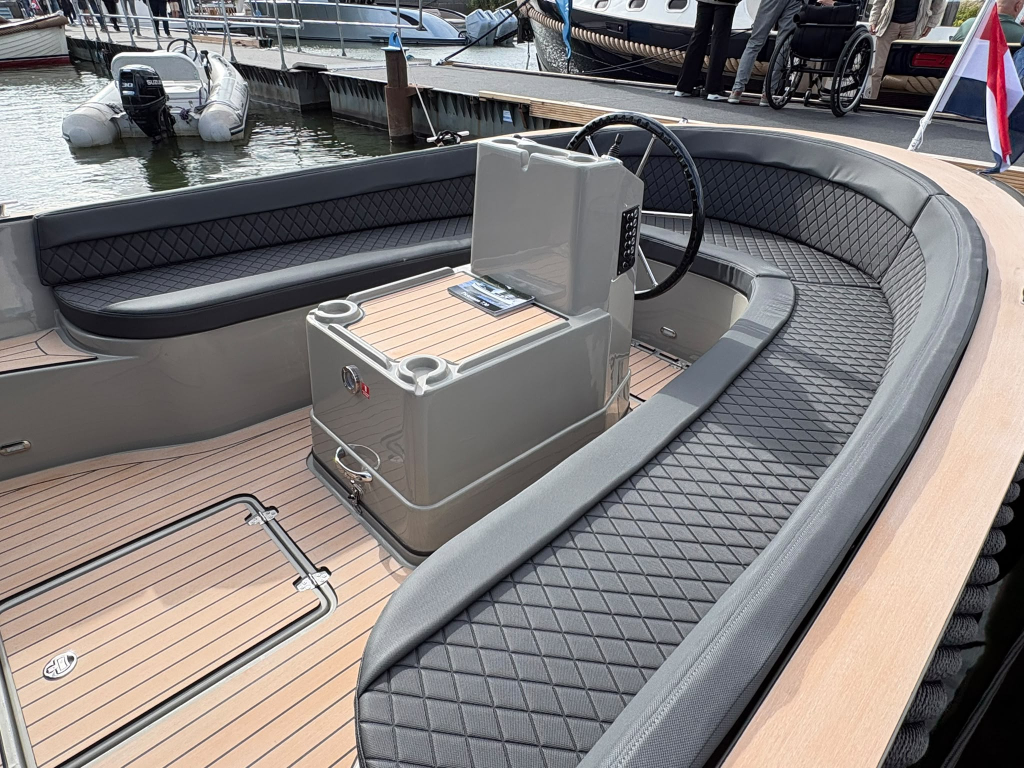 !! Hiswa Aanbieding !! Pieterman 730 Tender - Vetus 28PK  — foto 8 van 12