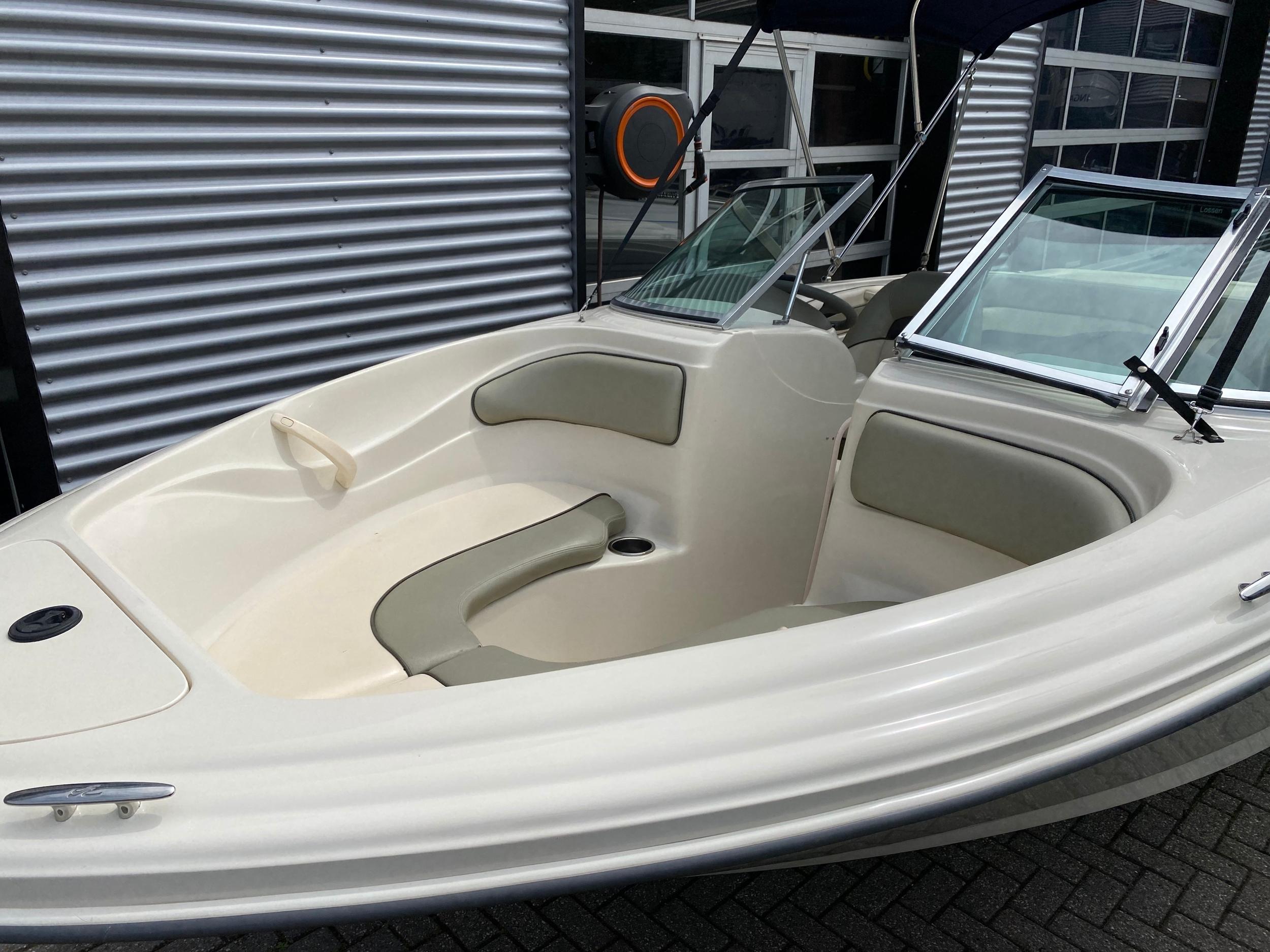 Sea Ray 185 Sport — foto 13 van 16
