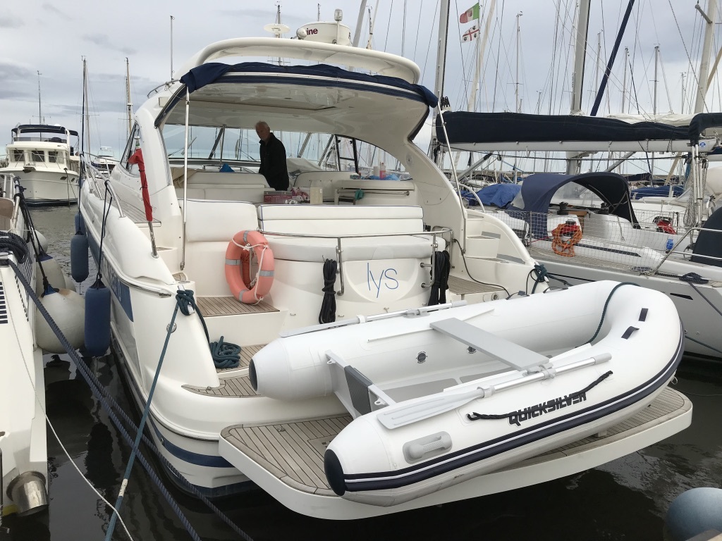 Bavaria 42 HT Sport IPS-500 - hydraulic platform — foto 38 van 42