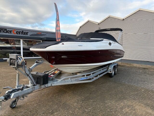 Sea Ray240SD